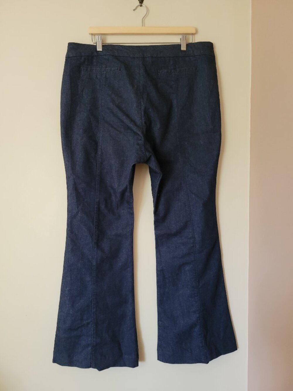NWT FRAME Le Pixie Pleated High-rise Flared Trouser Jeans Denim Pants Size 34 - Picture 3 of 9